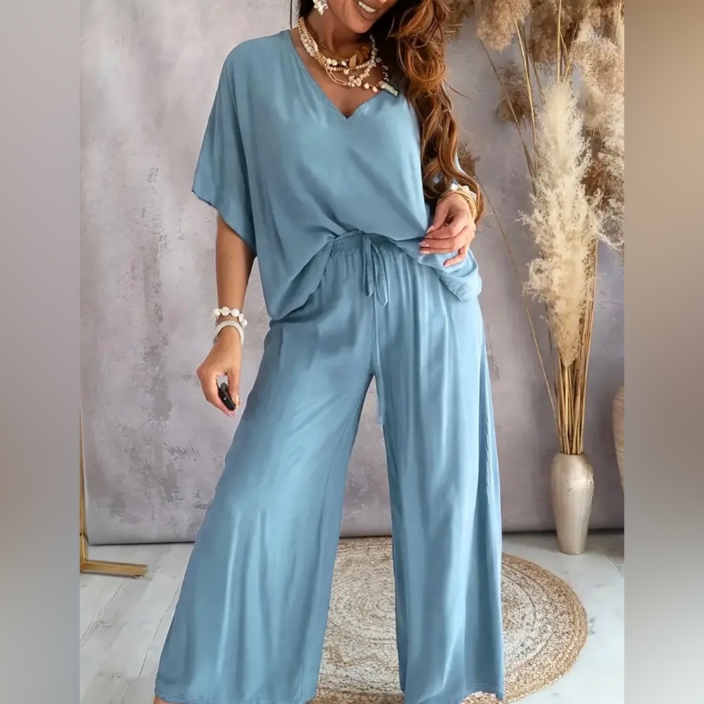 Peacock Blue V-neck Half Sleeve Loose Top & Knotted Front Wide Leg Pants Outfit